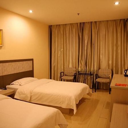 Huiquan Hotel Yantai Buitenkant foto